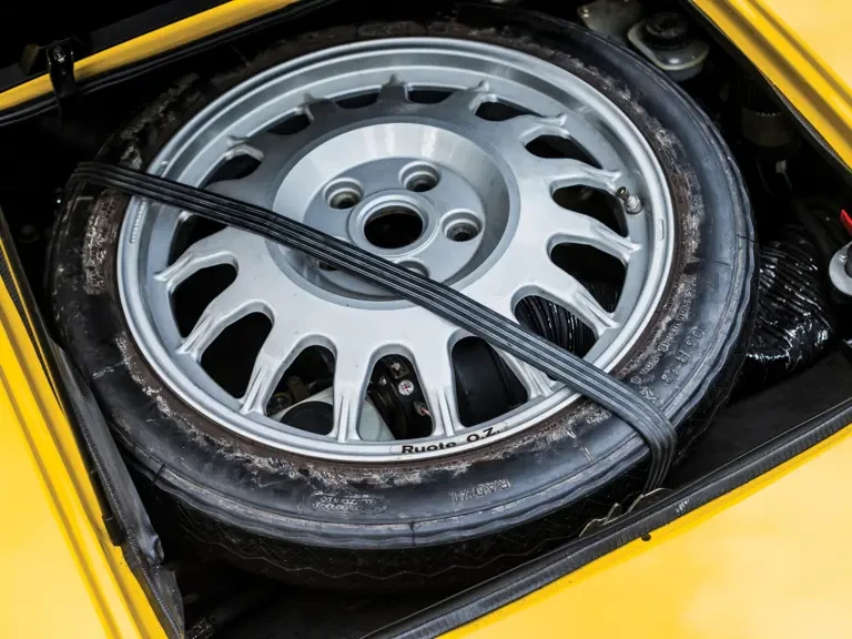 1985 Lamborghini Jalpa - Image 27 of 28
