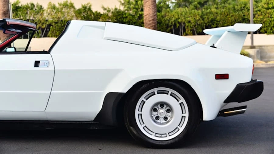 1985 Lamborghini Jalpa - Image 23 of 31