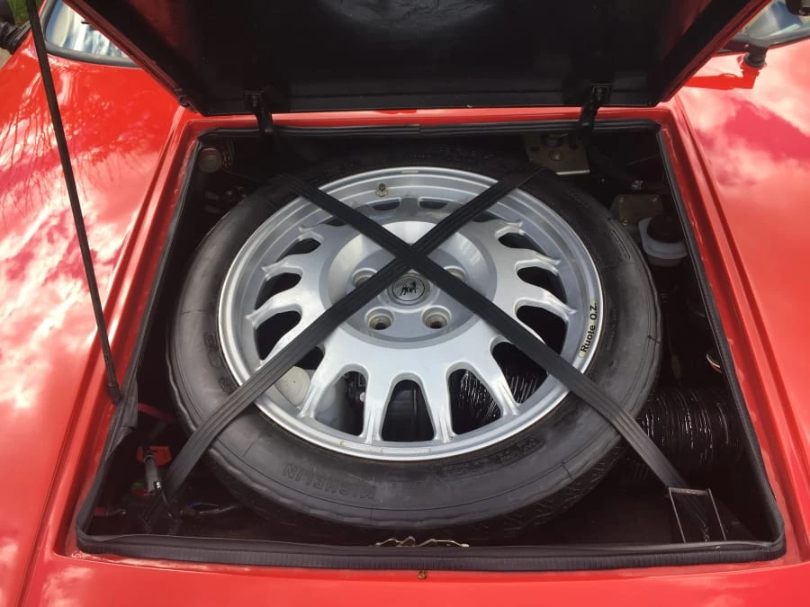 1985 Lamborghini Jalpa - Image 11 of 12