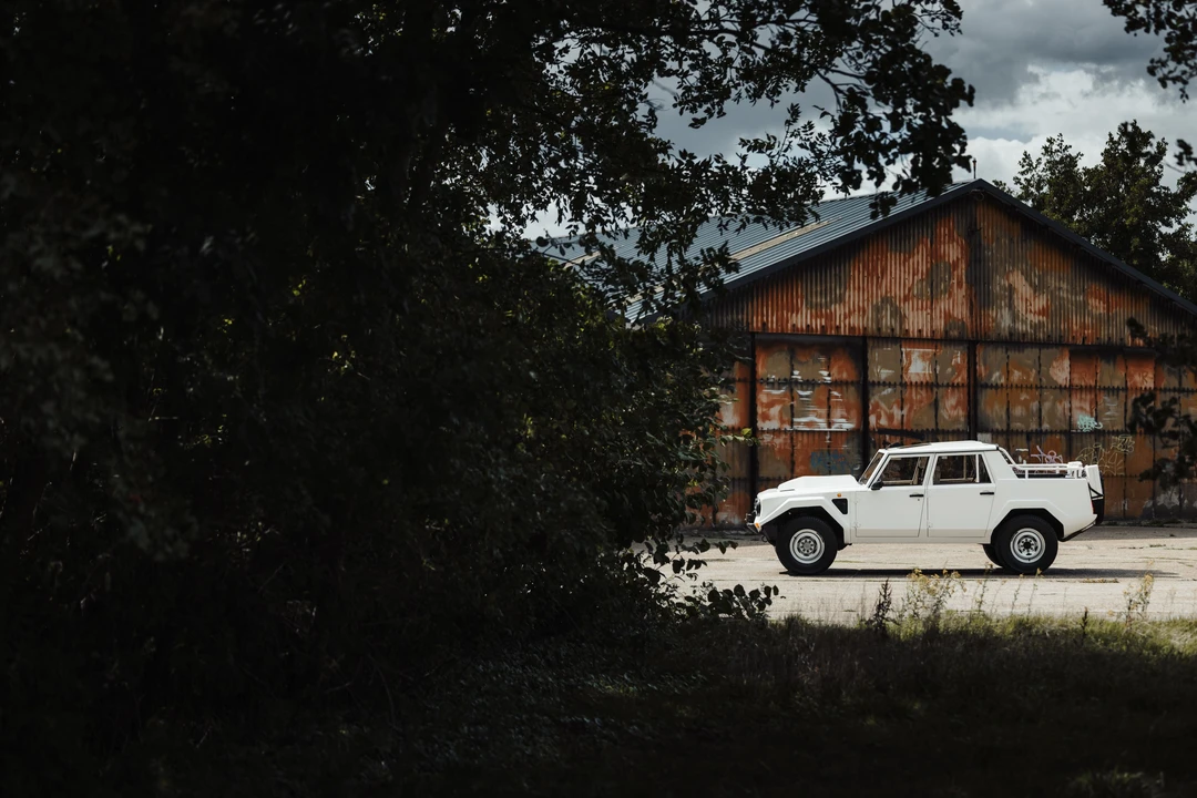 1985 Lamborghini LM002 - Image 13 of 31
