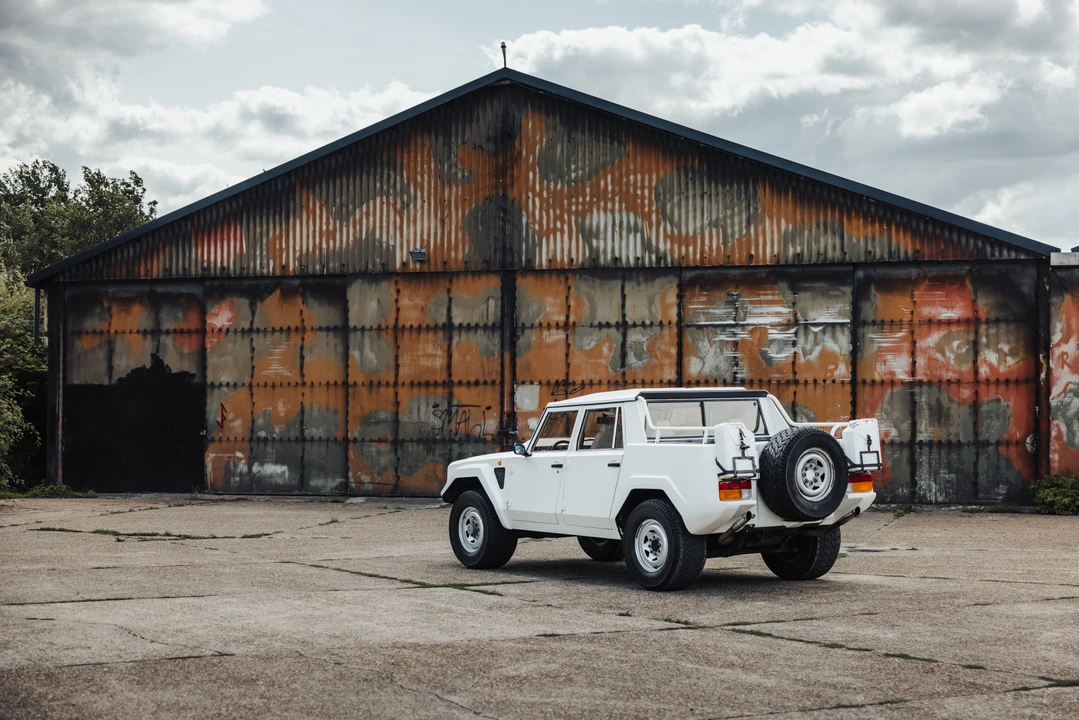 1985 Lamborghini LM002 - Image 22 of 31