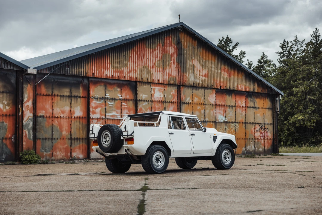 1985 Lamborghini LM002 - Image 31 of 31