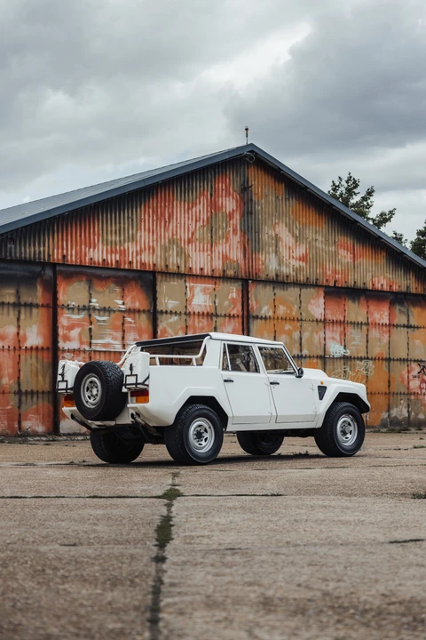 1985 Lamborghini LM002 - Image 30 of 31