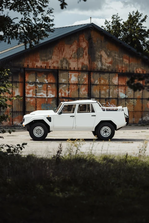 1985 Lamborghini LM002 - Image 15 of 31
