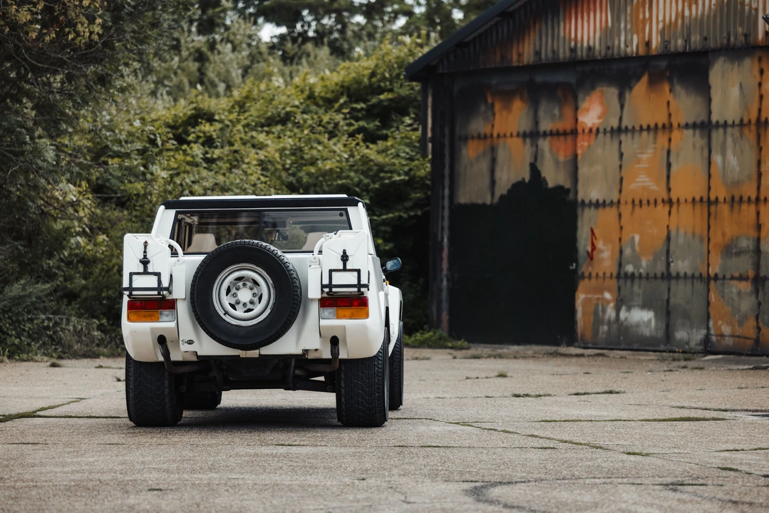 1985 Lamborghini LM002 - Image 9 of 31