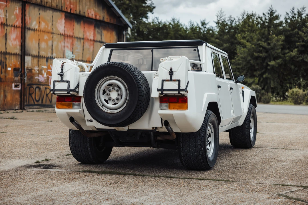 1985 Lamborghini LM002 - Image 28 of 31