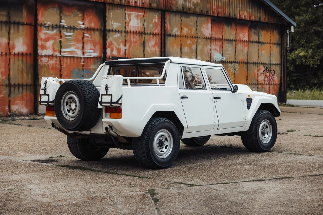 1985 Lamborghini LM002 - Image 29 of 31
