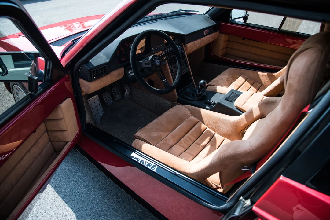 1985 Lancia Delta 1st Gen - Image 27 of 31