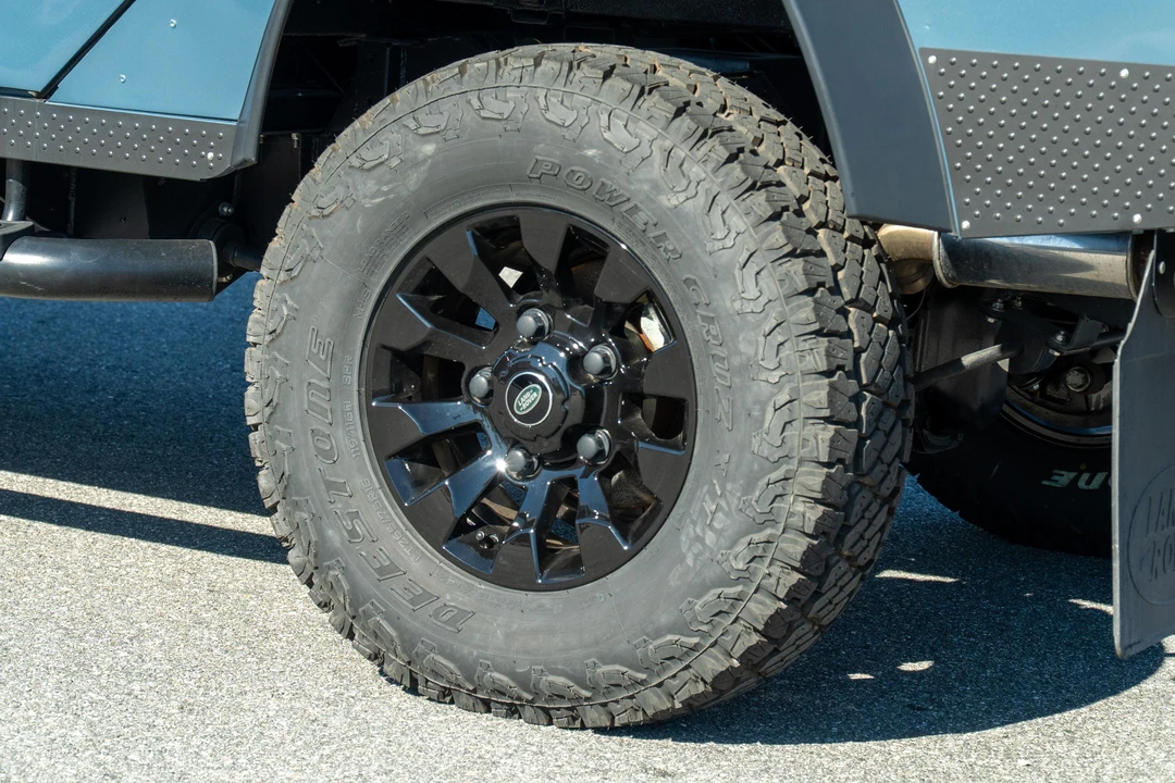 1985 Land Rover Defender 110 - Image 30 of 31