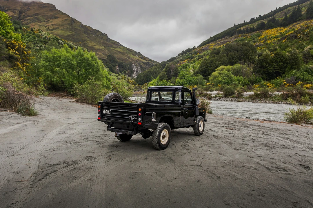 1985 Land Rover Defender 110 - Image 5 of 21