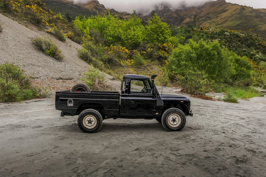 1985 Land Rover Defender 110 - Image 4 of 21