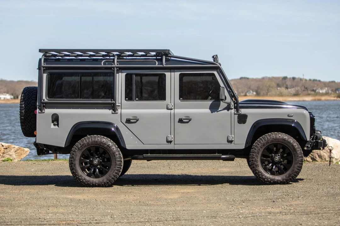 1985 Land Rover Defender 110 - Image 3 of 31