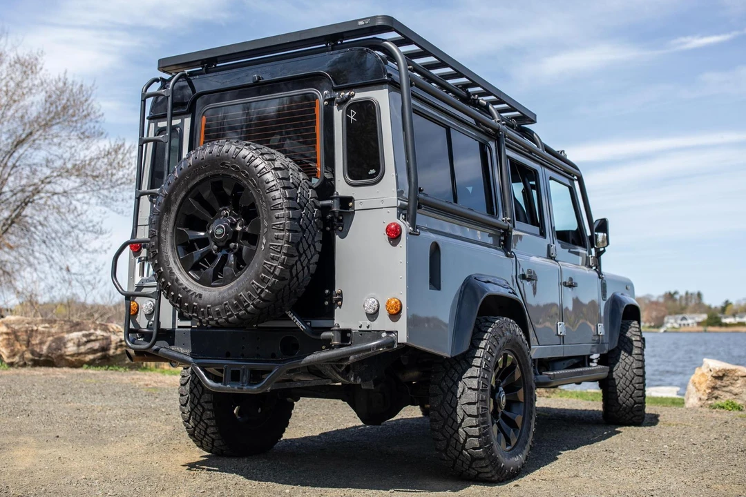 1985 Land Rover Defender 110 - Image 5 of 31