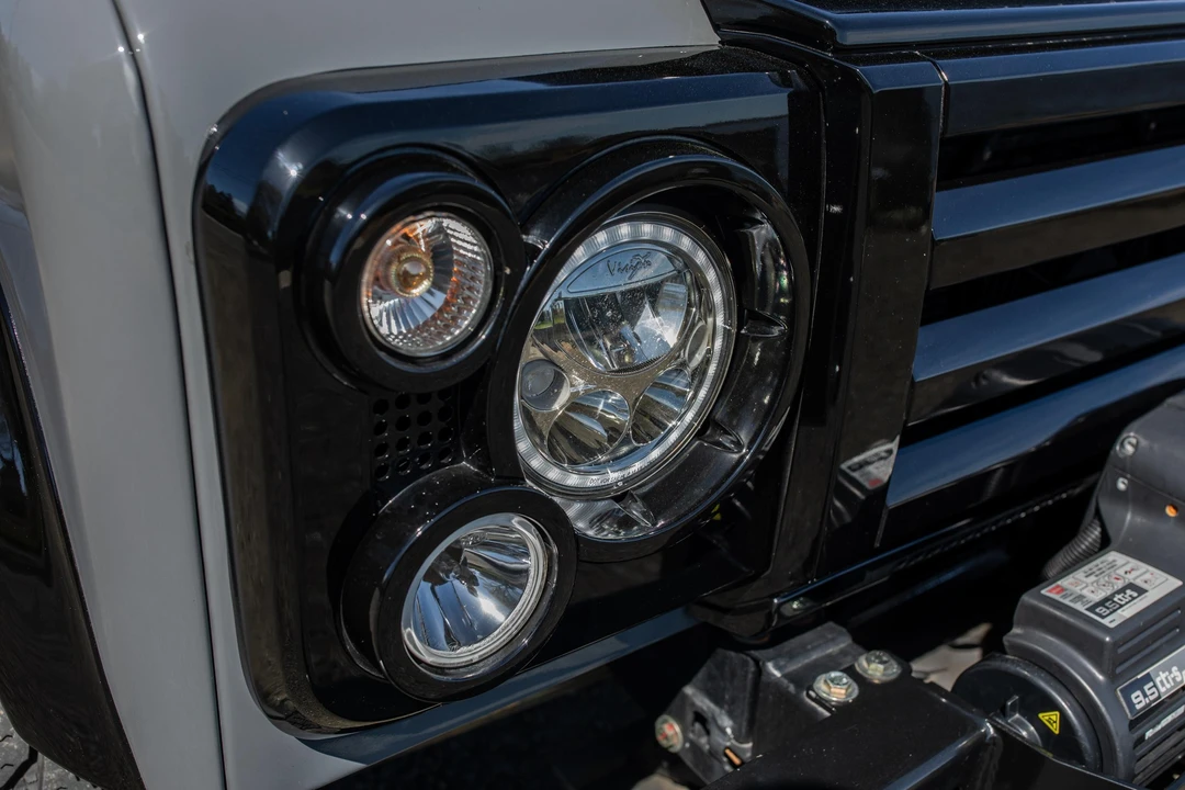 1985 Land Rover Defender 110 - Image 15 of 31