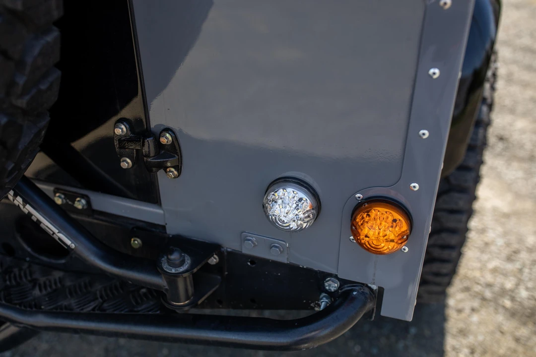 1985 Land Rover Defender 110 - Image 28 of 31