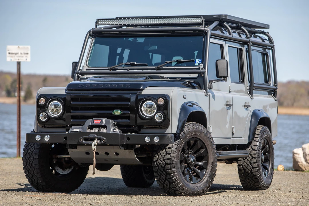 1985 Land Rover Defender 110 - Image 7 of 31