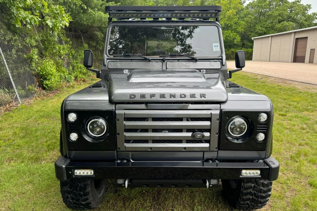1985 Land Rover Defender 110 - Image 2 of 31