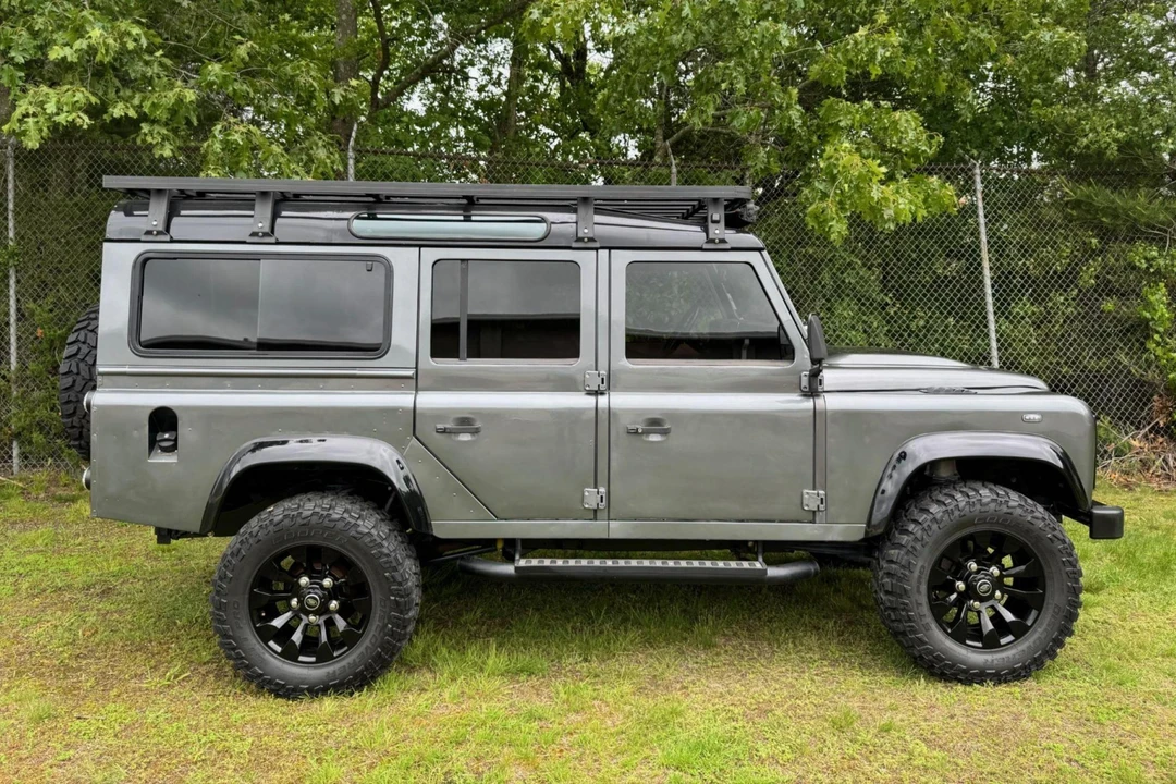 1985 Land Rover Defender 110 - Image 3 of 31