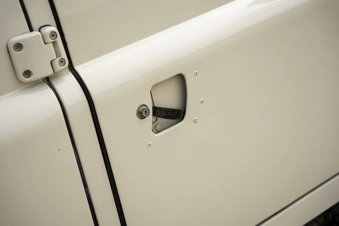 1985 Land Rover Defender 110 - Image 24 of 31