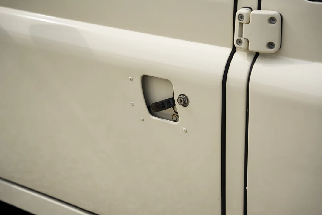 1985 Land Rover Defender 110 - Image 30 of 31