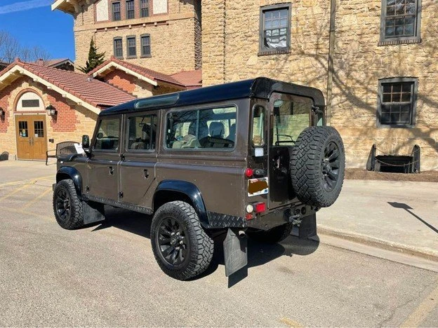 1985 Land Rover Defender 110 - Image 16 of 18