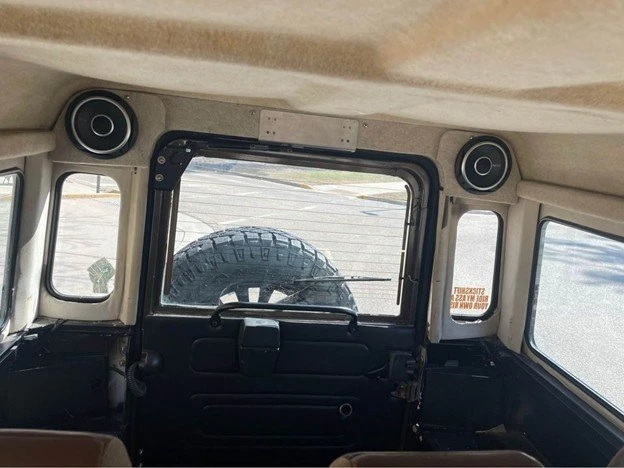 1985 Land Rover Defender 110 - Image 8 of 18