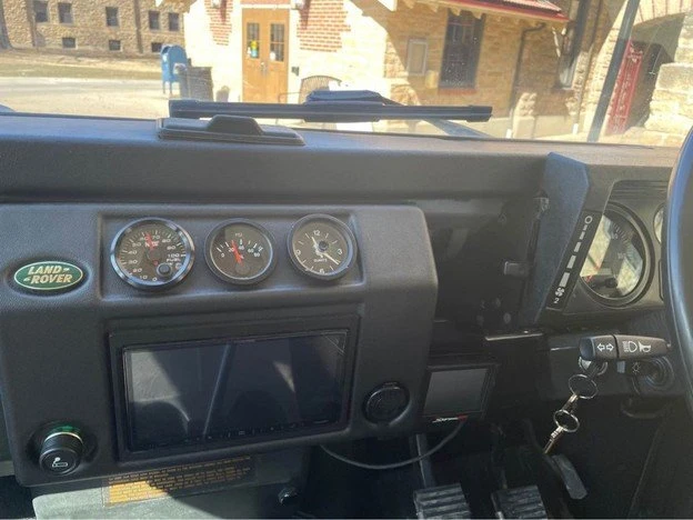 1985 Land Rover Defender 110 - Image 10 of 18