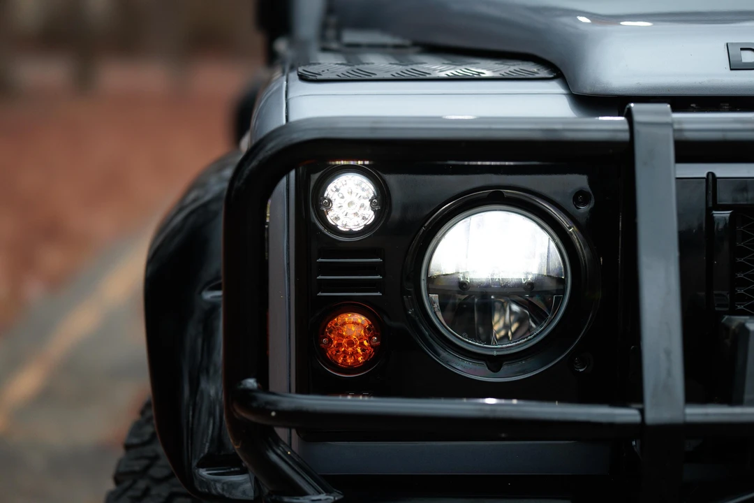 1985 Land Rover Defender 130 - Image 15 of 31