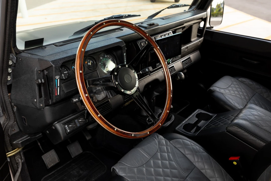 1985 Land Rover Defender 110 - Image 9 of 21