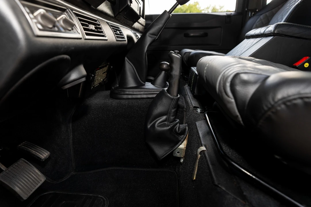 1985 Land Rover Defender 110 - Image 14 of 21