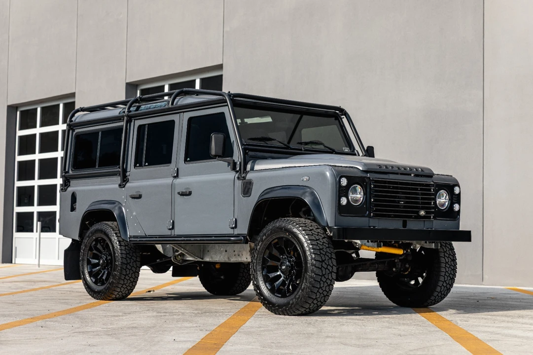 1985 Land Rover Defender 110 - Image 5 of 21