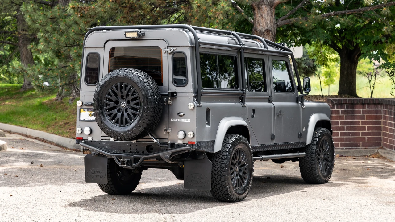 1985 Land Rover Defender 110 - Image 9 of 31