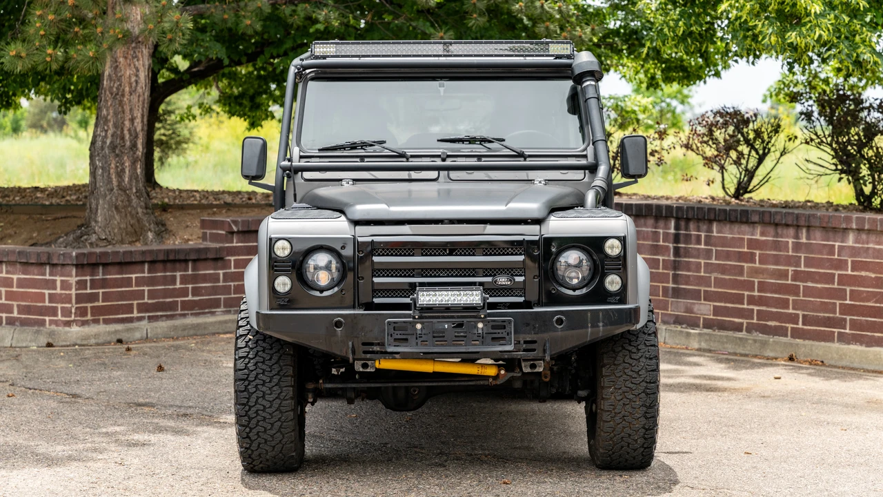 1985 Land Rover Defender 110 - Image 2 of 31
