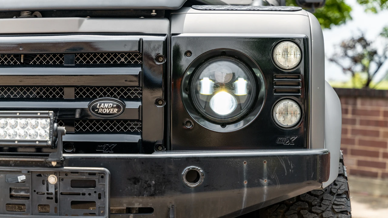 1985 Land Rover Defender 110 - Image 18 of 31