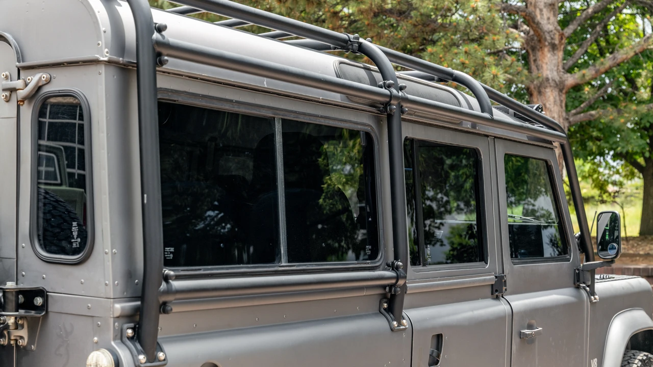1985 Land Rover Defender 110 - Image 28 of 31
