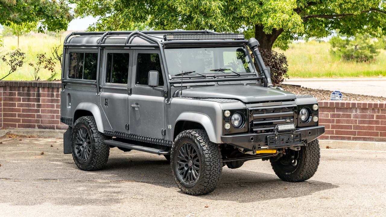 1985 Land Rover Defender 110 - Image 6 of 31