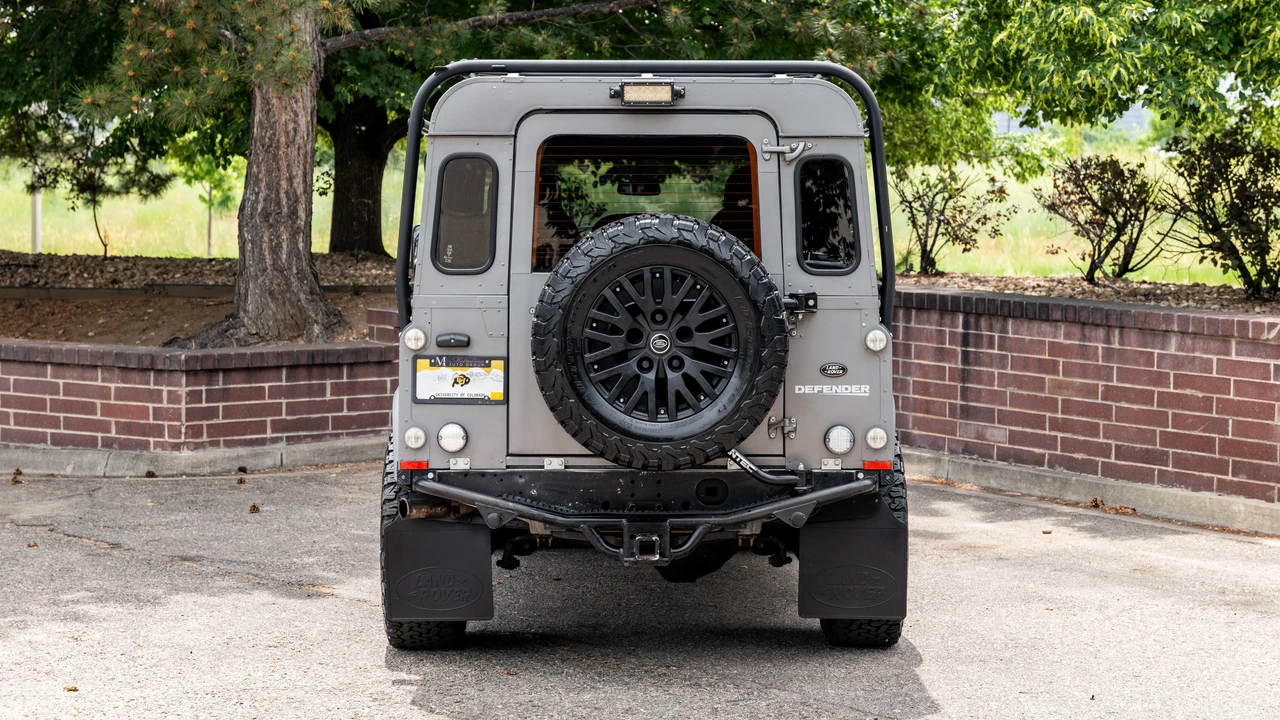 1985 Land Rover Defender 110 - Image 3 of 31