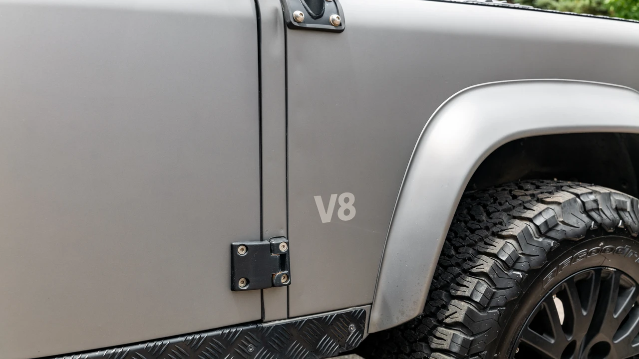 1985 Land Rover Defender 110 - Image 30 of 31
