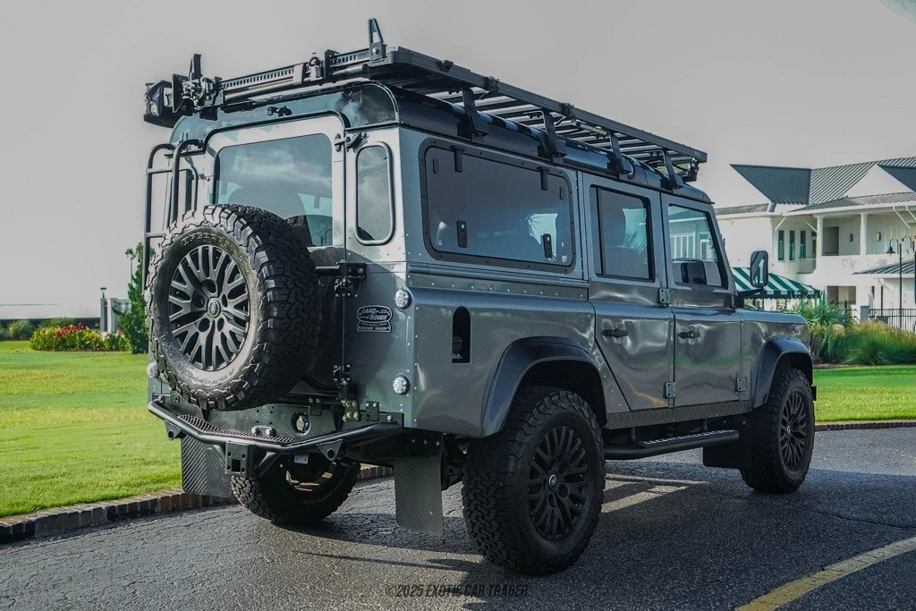 1985 Land Rover Defender 110 - Image 8 of 12