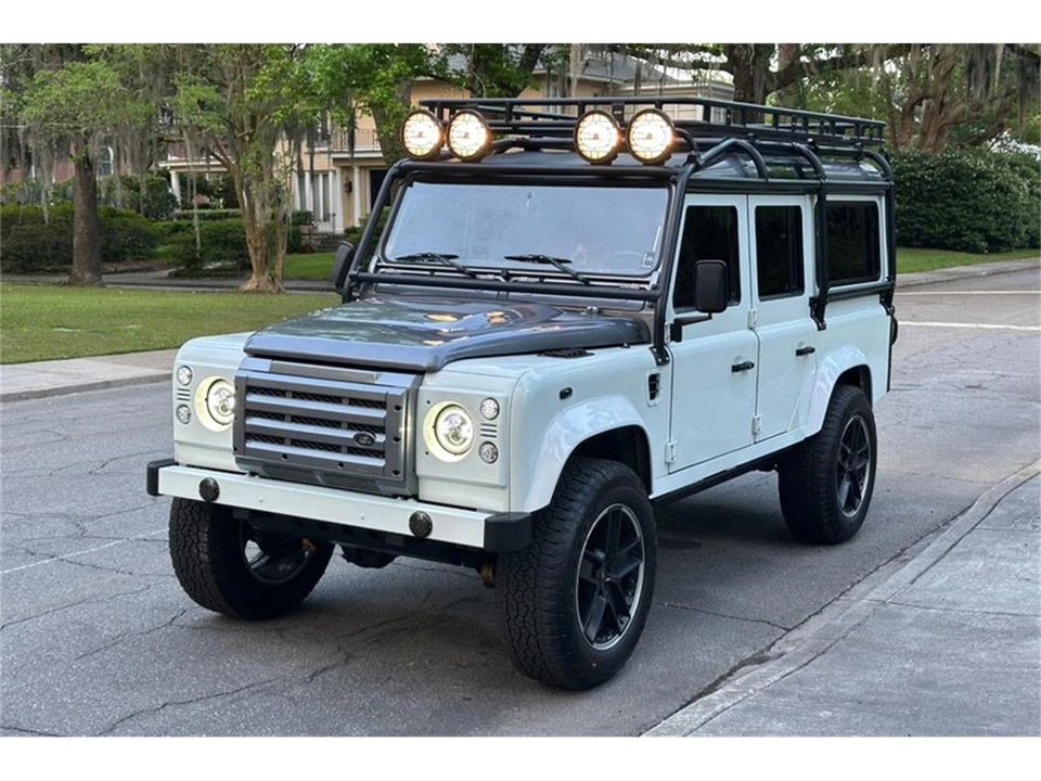 1985 Land Rover Defender 110 - Image 3 of 31