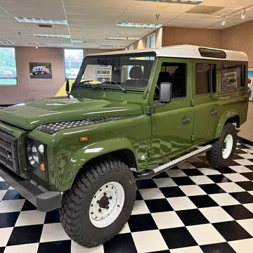 1985 Land Rover Defender 110 V8 Sport Utility 4D