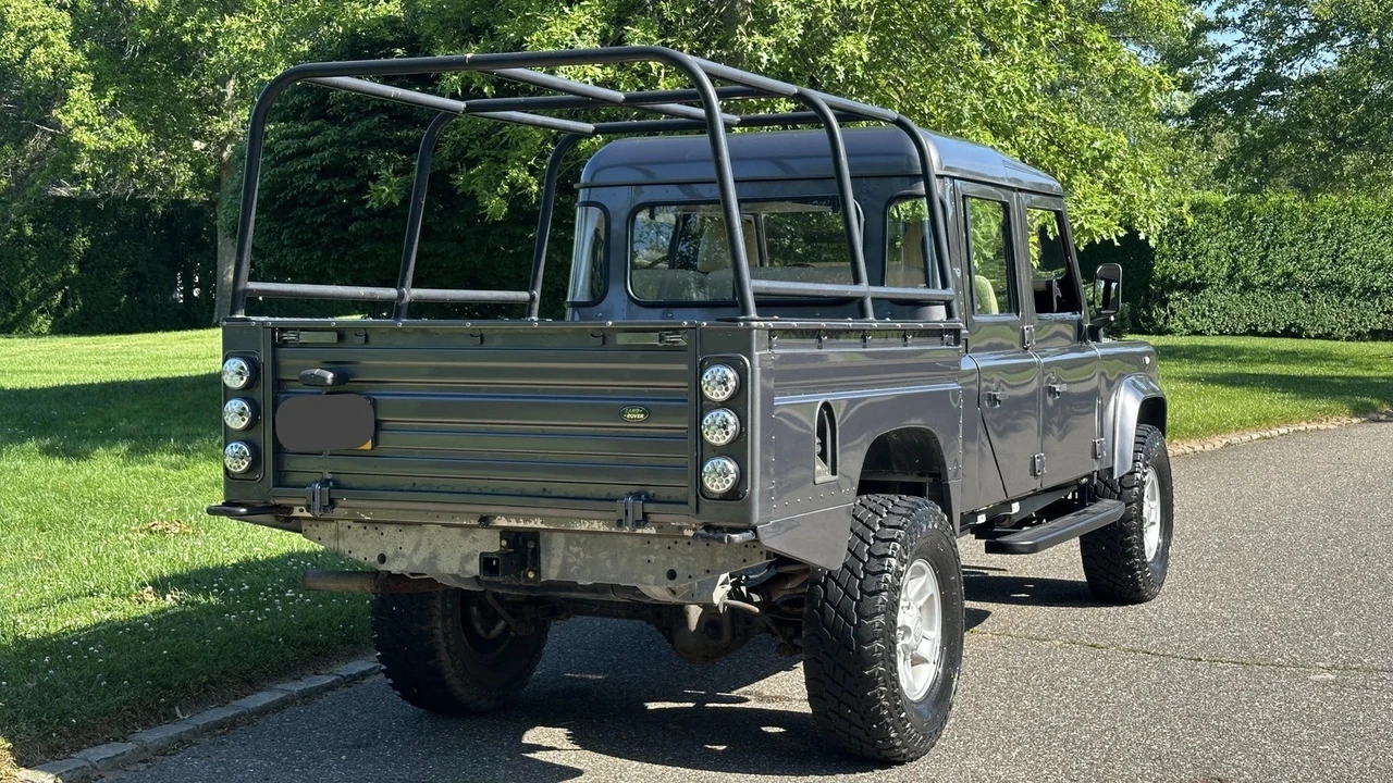 1985 Land Rover Defender 130 - Image 11 of 12