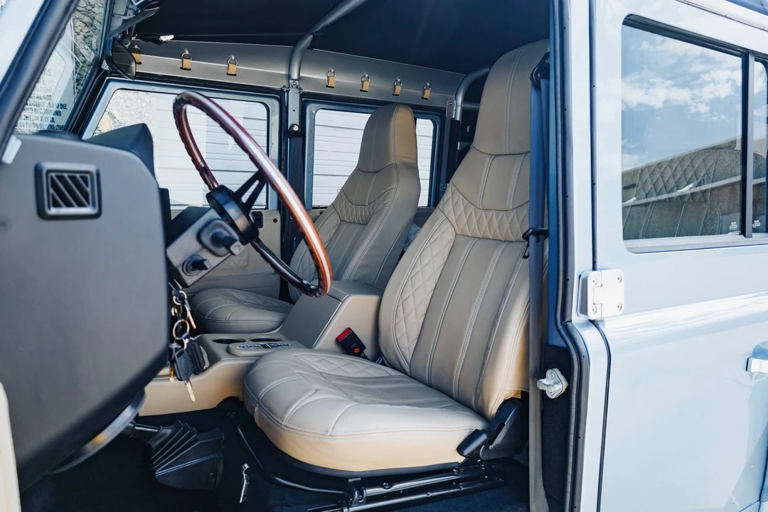 1985 Land Rover Defender 110 - Image 20 of 21