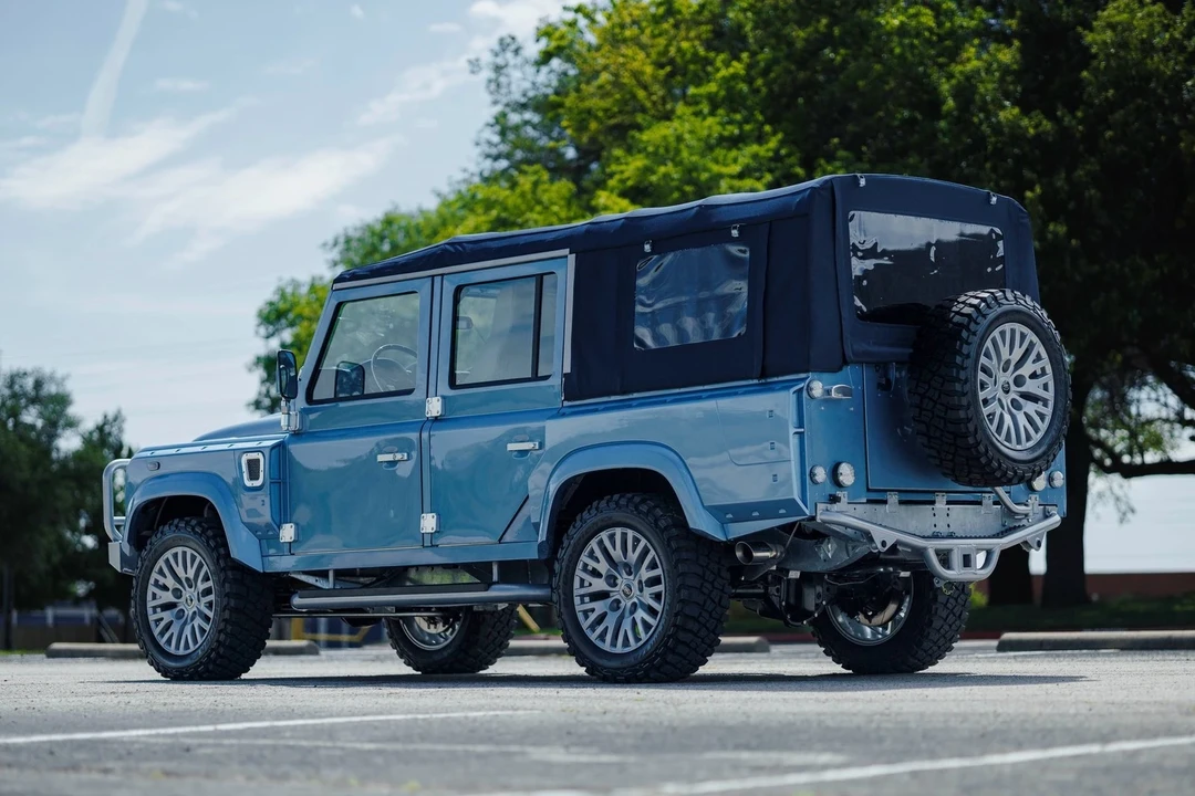 1985 Land Rover Defender 110 - Image 8 of 21