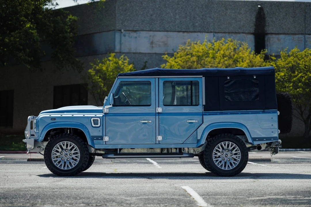 1985 Land Rover Defender 110 - Image 7 of 21