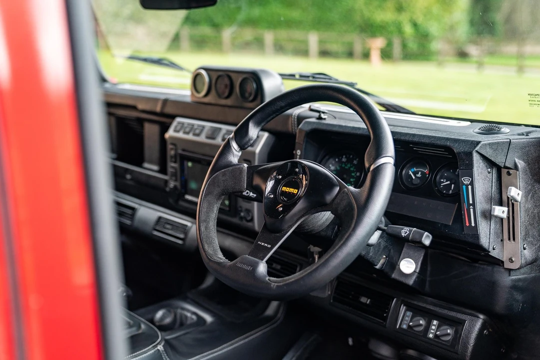 1985 Land Rover Defender 110 - Image 28 of 31
