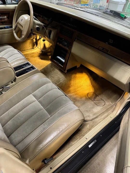 1985 Lincoln Continental 7th Gen - Image 9 of 20