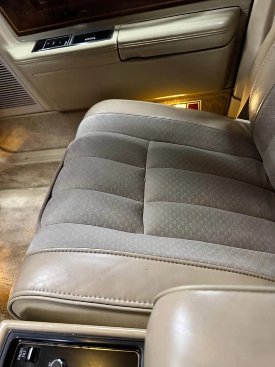 1985 Lincoln Continental 7th Gen - Image 18 of 20