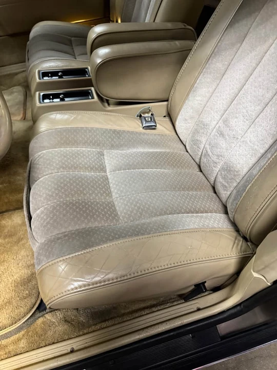 1985 Lincoln Continental 7th Gen - Image 19 of 20