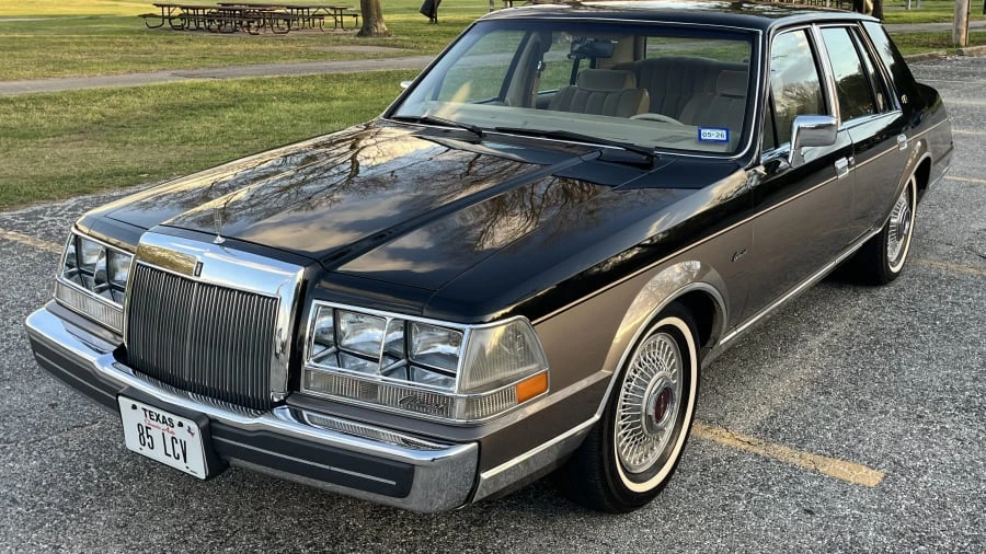 1985 Lincoln Continental 7th Gen - Image 6 of 31